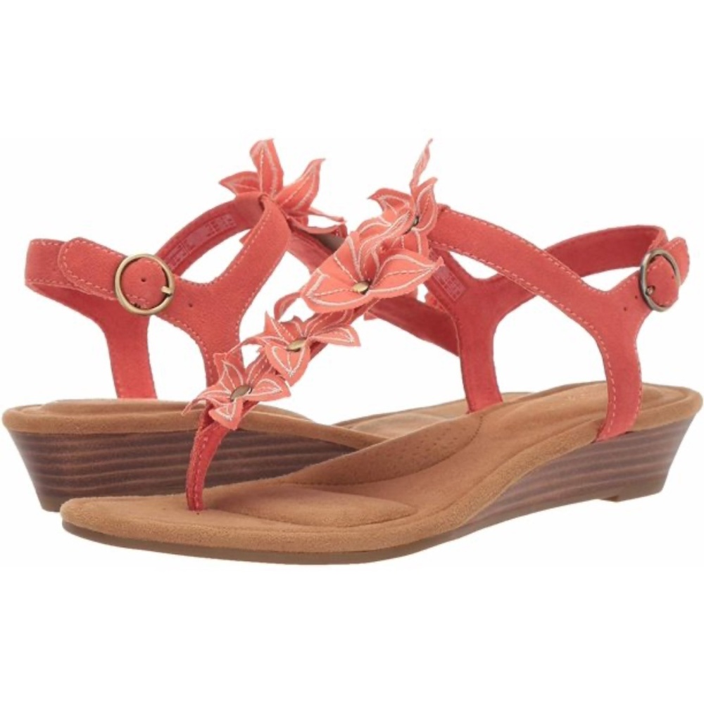 Koolaburra by UGG Women's Arely Heeled Sandal (Worn ONCE!)